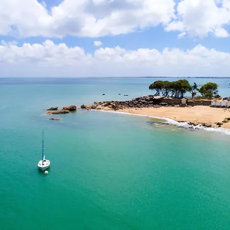 Piscine Chauffee 800 M De La Pour 8 Holiday home